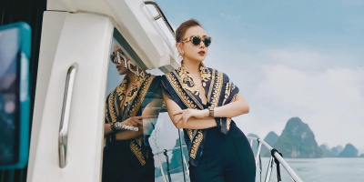 Phương Oanh diện đồ hiệu thả dáng nuột nà trên du thuyền