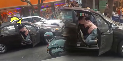 Bắt quả tang chồng ngoại tình, vợ chạy đến ôm "tiểu tam" khóc nức nở