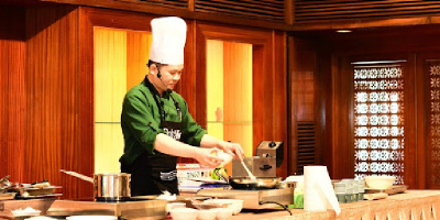 Đầu Bếp Doãn Văn Tuấn - Bếp trưởng người Việt đầu tiên tại resort 5*