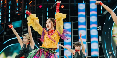 Thoại Nghi ra mắt phiên bản tiếng Anh của bản hit “Dắt anh về nhà”