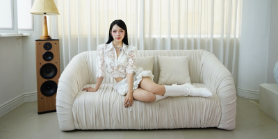 PinkBunny tái xuất với "Flower": V-pop đã có phiên bản âm nhạc như Jisoo