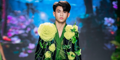 Mẫu teen Pun Trần xúc động khi được sải bước trên sàn diễn lớn