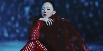 Tóc Tiên tạo dấu ấn cuối năm với bộ ảnh Giáng sinh