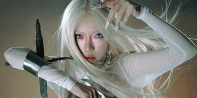 “Giả vờ” của Phùng Khánh Linh: Khi con người chọn ở lại trong sự phủ nhận