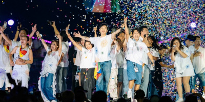 Hoàng Dũng trình diễn liên tục 3 tiếng trong concert quy mô nhất sự nghiệp