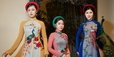 NTK Võ Việt Chung khoe 3 “nàng thơ” ở BST áo dài tôn vinh vẻ đẹp phụ nữ Á Đông