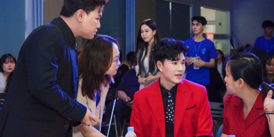 Sức khoẻ chưa hồi phục, MC Vũ Mạnh Cường vẫn lên sân khấu hoàn thành vai trò diễn giả