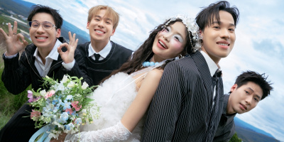 Nhóm nhạc Duniverse ra mắt MV "Anh rất yêu"