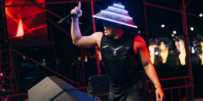 DJ Việt mang nón lá đi khắp thế giới: 17 năm theo đuổi âm nhạc điện tử