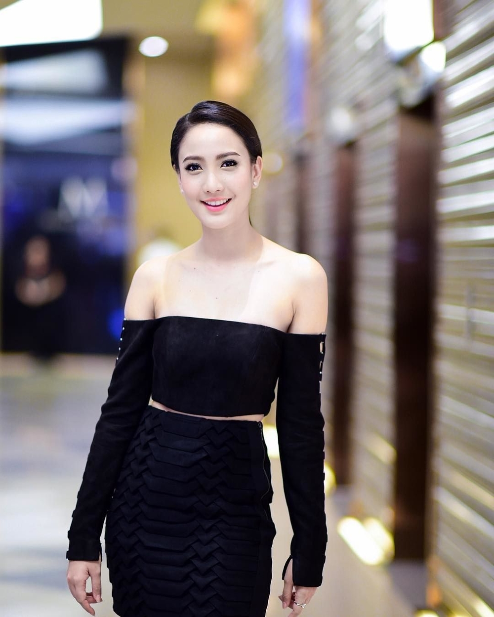 [Image: thailand-most-beautiful-actress-98f7d9d1.jpg]
