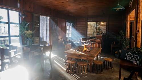Chuyện café - ngôi nhà gỗ lưu giữ ký ức thanh xuân và những thước ...