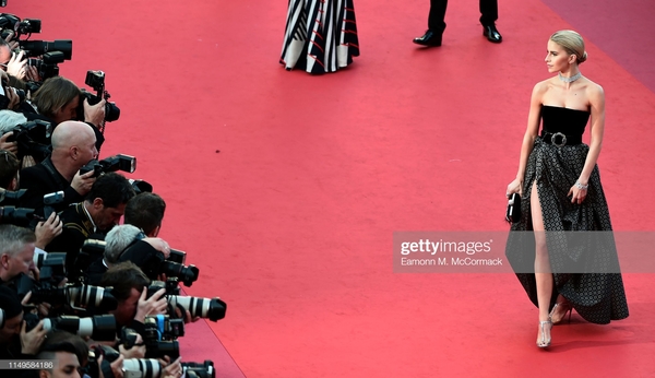 Thảm đỏ Cannes ngày 3: HLV The Face Thái Lan bất ngờ vùng lên chặt chém Bella Hadid cùng dàn mỹ nhân váy xẻ - Ảnh 30.