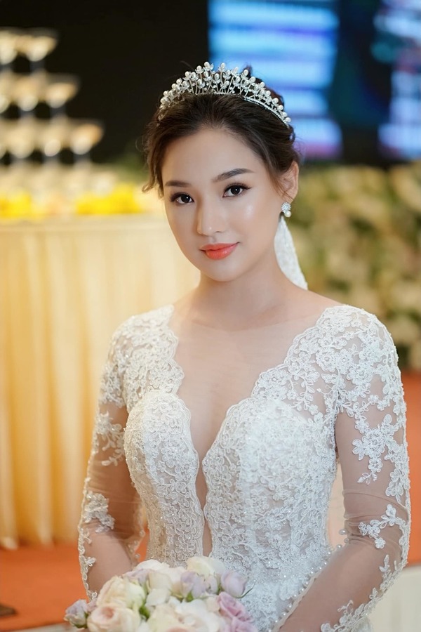 Vợ cố diễn viên Duy Nhân tổ chức đám cưới ngày thứ 2 ở Hà Nội