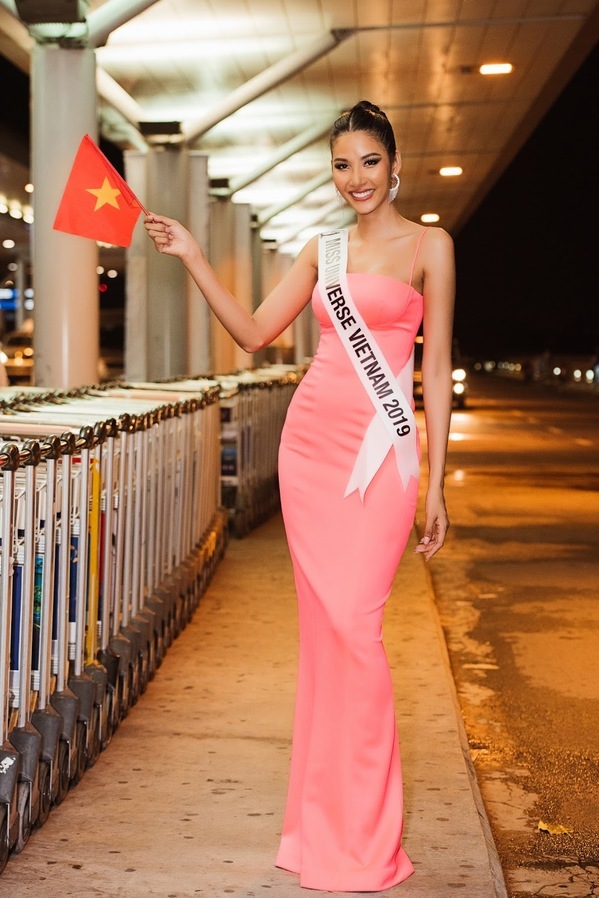 H'Hen Niê tiễn Hoàng Thùy lên đường tham dự Miss Universe 2019 - Tin sao Viet - Tin tuc sao Viet - Scandal sao Viet - Tin tuc cua Sao - Tin cua Sao
