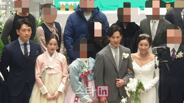 Kim Tae Hee - Bi Rain sánh đôi tại hôn lễ của em trai: Ngọc nữ bỗng lên cân, cực tình đến chúc phúc cô dâu chú rể - Ảnh 3.