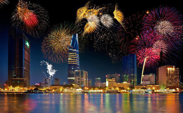 Ghim ngay 6 địa điểm ngắm pháo hoa đẹp nhất Sài Gòn dịp Tết Dương lịch 2020, lập hội đi countdown đón năm mới liền thôi! - Ảnh 6.