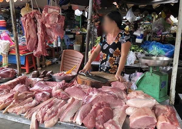          
Dịp Tết, giá thịt lợn có lẽ sẽ tiếp tục tăng. (Ảnh: Dong A).
