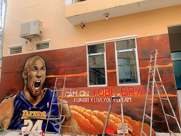  
Trước đó, năm 2019, Kobe Bryant đã trở thành đại sứ thương hiệu của Trang Giải Trí Trực Tuyến với mục tiêu lan tỏa thông điệp “Biến Giấc Mơ Thành Hiện Thực”.