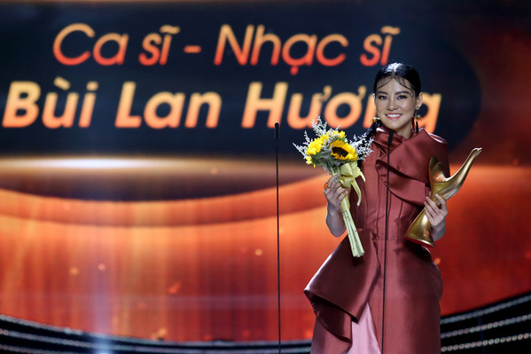 Cống hiến 2019: Gần hơn thị trường, Đông Nhi thắng giải Ca sĩ của năm - Ảnh 4.