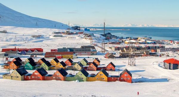 A guide to the perfect stay in Longyearbyen | Scandinavian Traveler