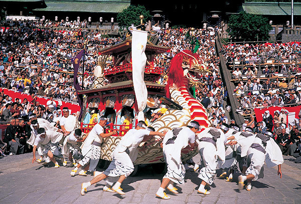  
Lễ hội Kunchi là sự kiện lớn trong năm của người dân tỉnh Nagasaki. (Ảnh: MLIT of Japan)