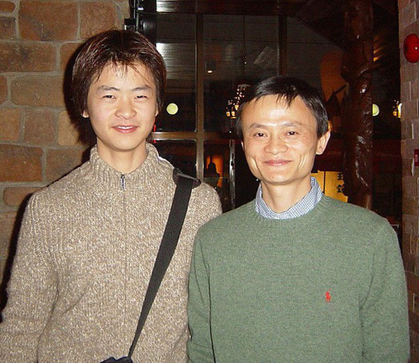 Khổ như con trai tỷ phú Jack Ma: Bị bố mẹ bỏ bê, đến khi nghiện game nặng mới được bố ra tay dạy dỗ một phen nhớ đời - Ảnh 3.