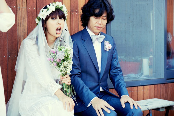  
Ảnh cưới của Lee Hyori và Lee Sang Soon - Ảnh Soompi