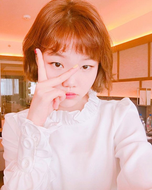  
Suhyun vẫn yêu vẻ đẹp tự nhiên của mình và quyết không can thiệp dao kéo - Ảnh Instagram