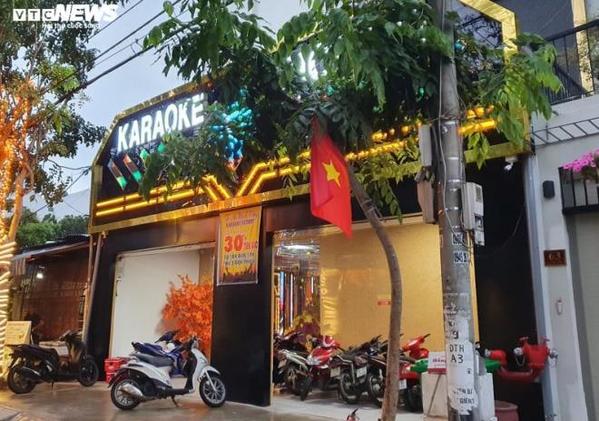 Quảng Nam cho phép vũ trường, quán bar, karaoke hoạt động trở lại - 1