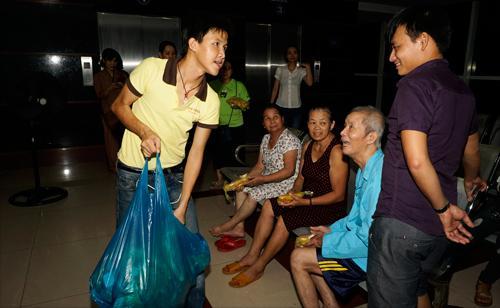 Bốn năm giúp nghìn người nghèo của cậu bé 'có trí nhớ 5 phút' ở Đà Nẵng