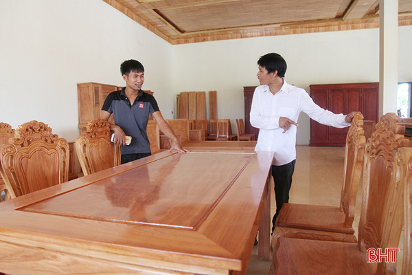 Hà Tĩnh: Đi tù 6 năm, 9X làm lại cuộc đời thành ông chủ xưởng nội thất gỗ tiền tỷ - Ảnh 9.