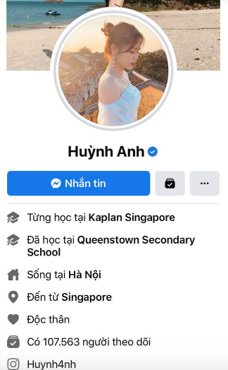  
Huỳnh Anh từ đầu tháng 10 đã không còn để trạng thái hẹn hò với Quang Hải. (Ảnh: Chụp màn hình)