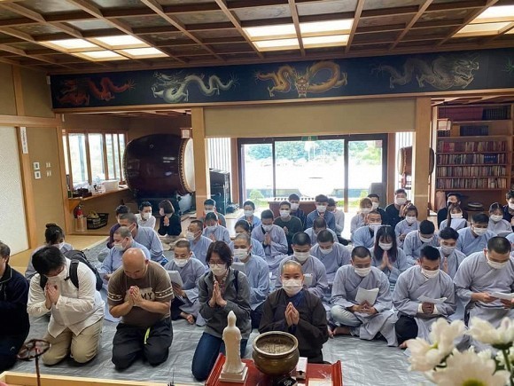  
Trước đó, một nhóm người Việt tại Nhật từng bị tố "sống nhờ" chùa. (Ảnh: Tokyo Baito)