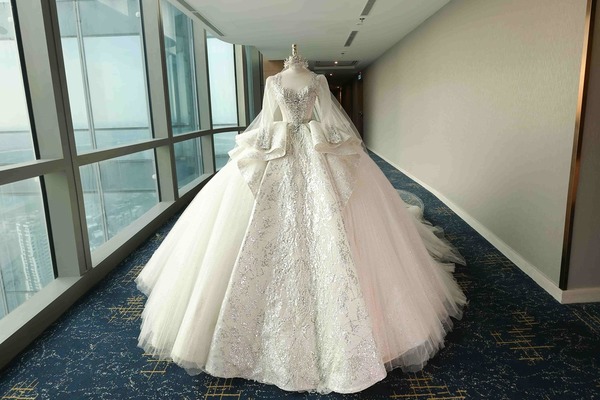 10 váy cưới đắt nhất trong lịch sử có bộ lên đến 12 triệu USD  Mặc đẹp   ZINGNEWSVN
