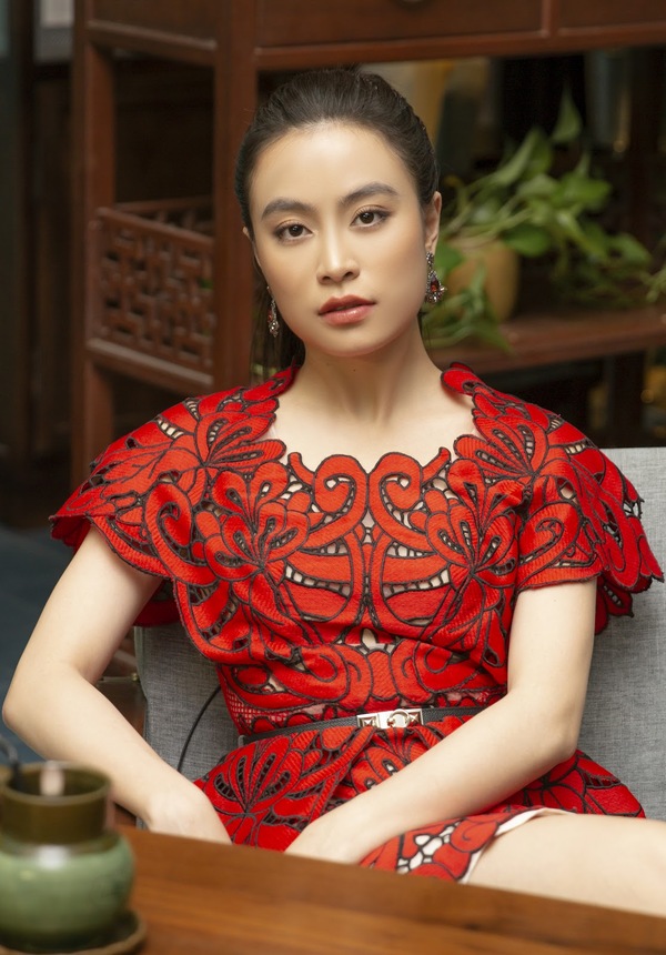  
Hoàng Thùy Linh lên tiếng về mối quan hệ với đạo diễn Quang Huy