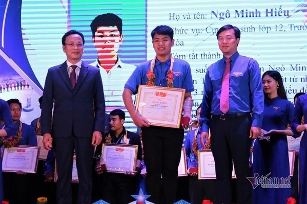                  
Ngô Minh Hiếu đã được trao giải thưởng “Thanh niên sống đẹp” năm 2020. (Ảnh: Thanh Hùng)