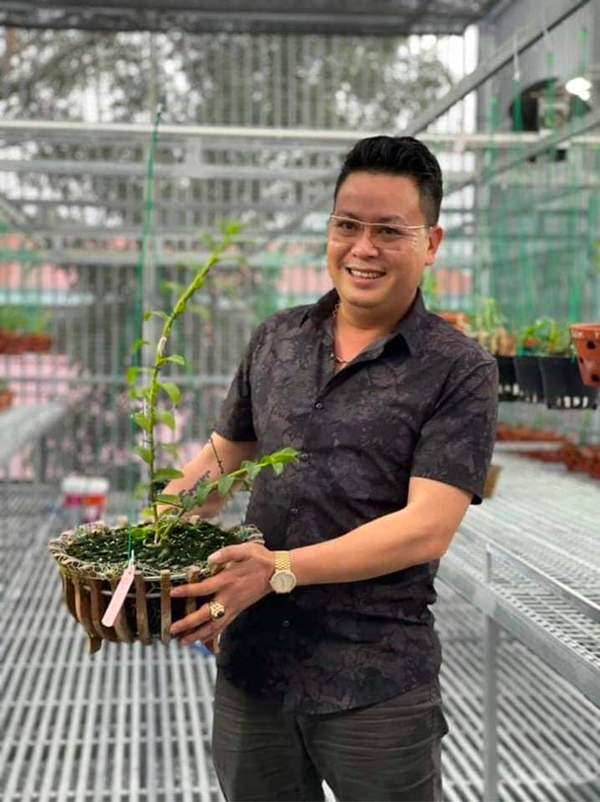 Ông chủ vườn lan đột biến Phạm Thành Luật chia sẻ cách chăm lan