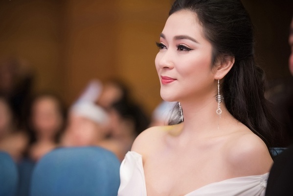 
Hoa hậu Nguyễn Thị Huyền rất được yêu thích bởi tài năng. (Ảnh: Zing News)