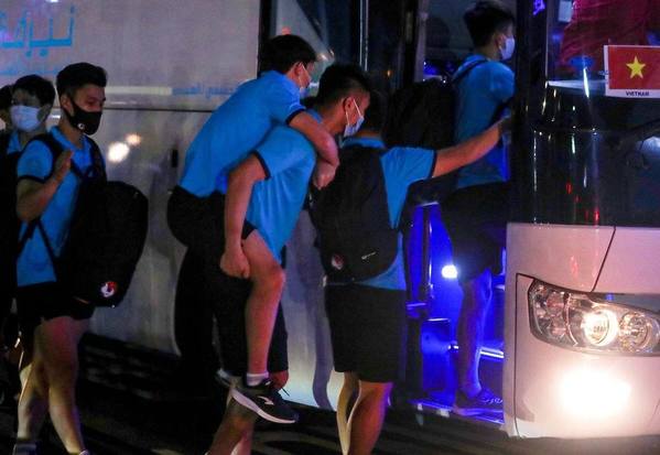  
Trang báo Hàn Quốc cũng tỏ ra lo ngại trước chấn thương của các cầu thủ Việt Nam. (Ảnh: Khoa Học Đời Sống)