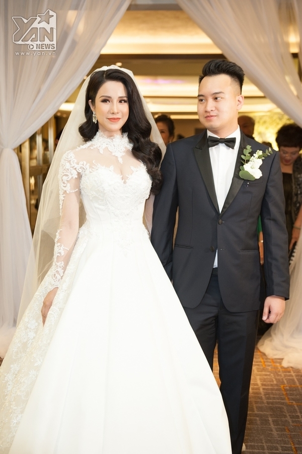           
Cả hai từng có đám cưới hoành tráng vào tháng 5/2018. (Ảnh: Team YAN) - Tin sao Viet - Tin tuc sao Viet - Scandal sao Viet - Tin tuc cua Sao - Tin cua Sao