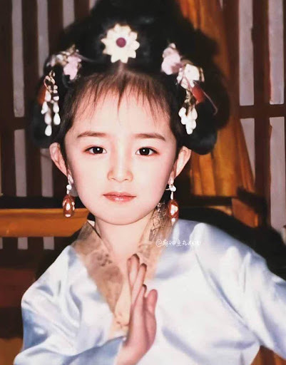  
Dương Mịch vào vai công chúa Hàm Nghi khi chỉ mới 4 tuổi. (Ảnh: Baidu)