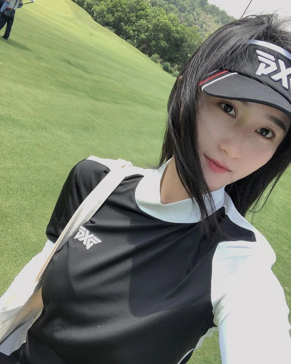  Nguyễn Thùy Dương cho biết mình chơi golf không liên quan gì đến việc tìm bạn trai. (Ảnh: IG Nguyễn Thùy Dương)