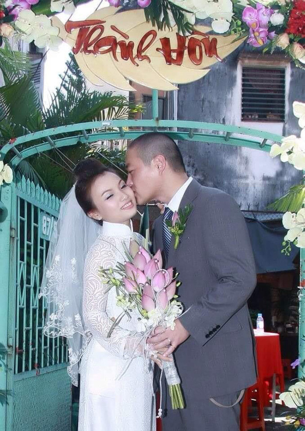 Quỳnh Trần JP tiết lộ ảnh xưa thuở mới cưới liền nhận ngay danh hiệu chăm chồng mát tay đến nhìn thấy mà "thương"