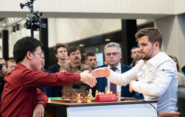 Lê Quang Liêm có chiến thắng lịch sử trước đương kim số 1 thế giới - Vua cờ Carlsen  - ảnh 2