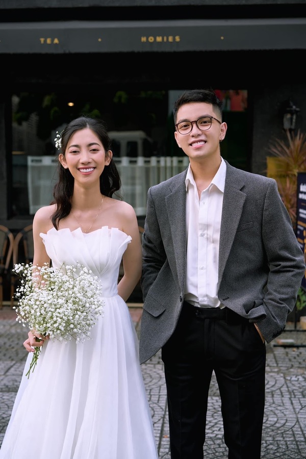  
Quốc Đạt và Phương Thanh trong bộ ảnh cưới mới đây. (Ảnh: Phương Thanh)