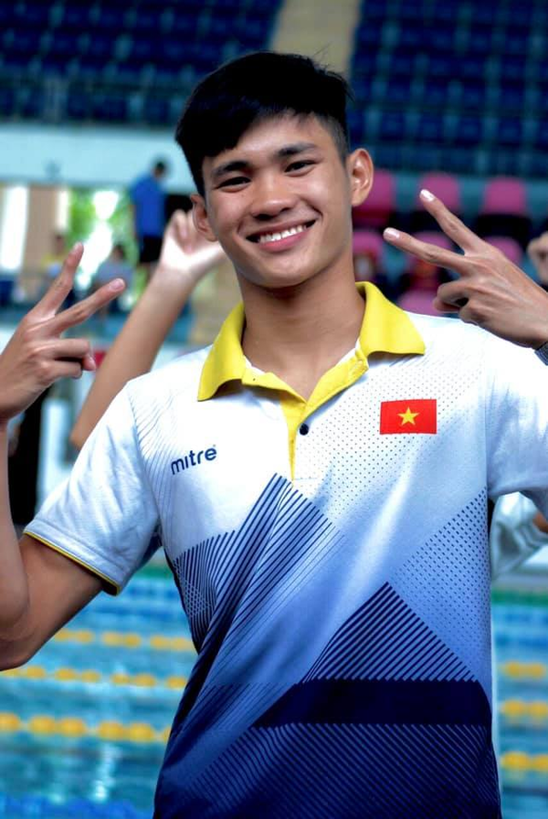  
Ở tuổi 18, chàng VĐV trẻ đã xuất sắc giành 2 HCB tại kỳ SEA Games 30. (Ảnh: FB Phạm Thanh Bảo)