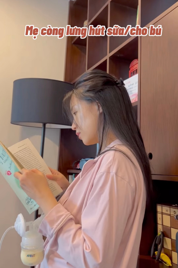    Salim đọc rất nhiều sách nghiên cứu về cách nuôi dạy con. (Ảnh: FB Ngân Kim Hoàng)