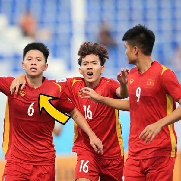  
Tiến Long mang áo số 6 là người ghi bàn thắng duy nhất cho U23 Việt Nam trong trận gặp U23 Hàn Quốc. (Ảnh: Thể Thao Văn Hóa)