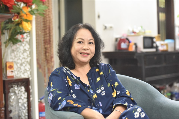 NSƯT Thanh Quý đã lột tả chính xác vai người mẹ tần tảo trong bộ phim. Trước đó, bà từng đoạt giải "Bông sen vàng" cho hạng mục "Nữ diễn viên chính xuất sắc nhất". (Ảnh: VFC)