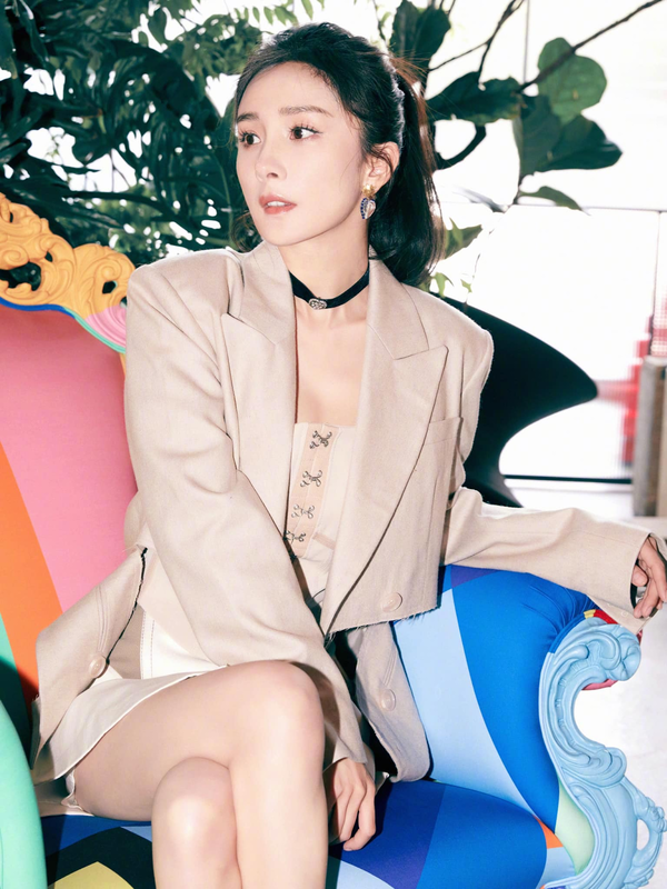    Nhiều nhãn hàng sẵn sàng chi mạnh tay để mời cô làm người mẫu. (Ảnh: Sina)